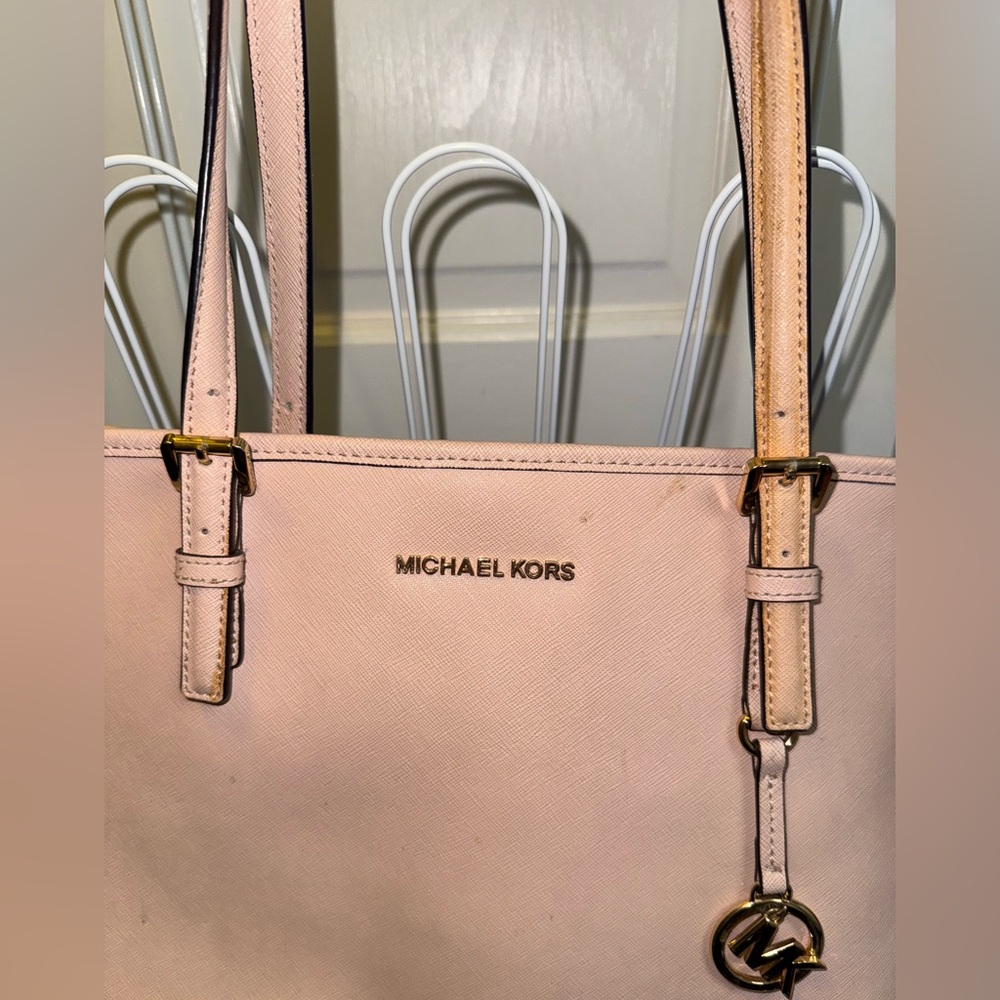 Micheal Kors Purse